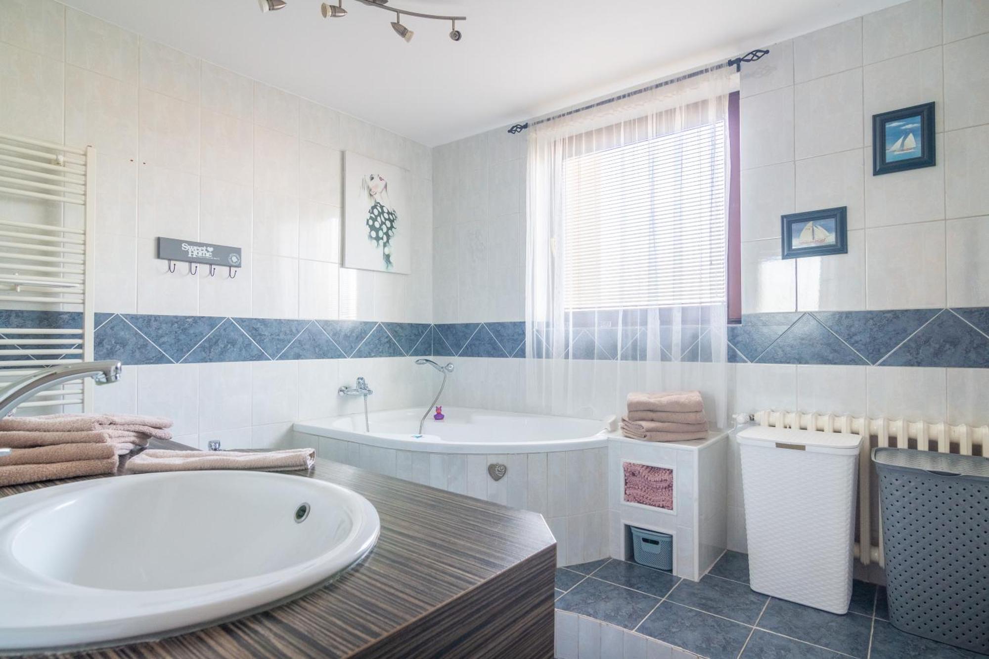 Apartman U Nas Doma Břeclav Екстериор снимка